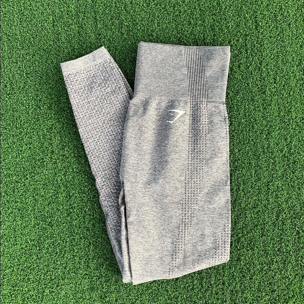 Gray gymshark leggings